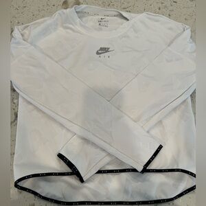 Nike Women’s Pullover